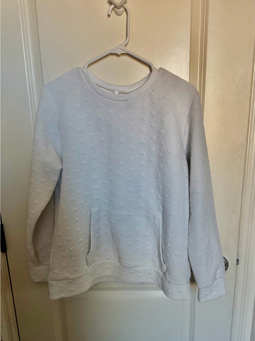 Amazon Women's White Crewneck Textured Heart Sweatshirt
